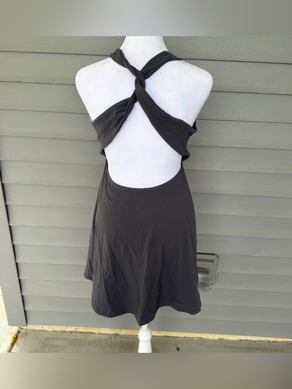 NWOT Women's Medium Grey Cross Back Athletic Tennis Golf Dress Built-In Bra